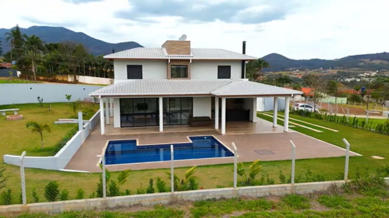 WhatsApp Image 2025-11-03 at 13.16.23 (1)